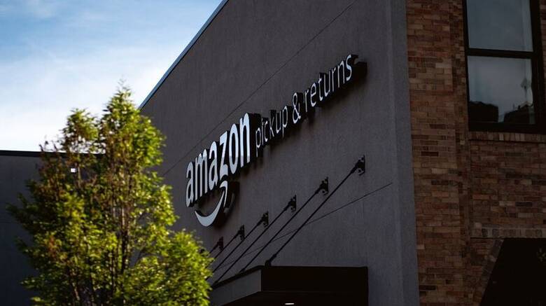 Ποιοι κρατούν στα χέρια τους το ελληνικό μέλλον του e-commerce στην Amazon