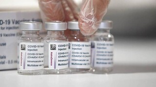 Εμβόλιο AstraZeneca: Καθησυχαστικές απαντήσεις μετά το ντόμινο «παγώματος» από ευρωπαϊκές χώρες