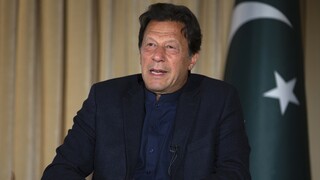 Θετικός στον κορωνοϊό ο πρωθυπουργός του Πακιστάν Ίμραν Χαν
