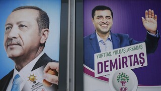 Ντεμιρτάς: Ο Ερντογάν θέλει να κλείσει το φιλοκουρδικό κόμμα HDP για να κερδίσει τις εκλογές