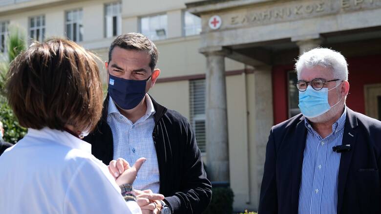 ΣΥΡΙΖΑ: Νο1 ζήτημα η επίταξη των ιδιωτικών νοσοκομείων