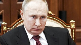 Ρωσία: «Σήμα» Πούτιν για «επέκταση» της θητείας του στο Κρεμλίνο