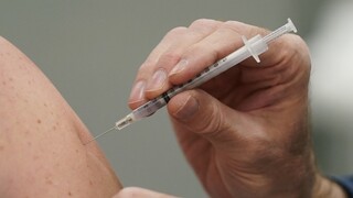 Κορωνοϊός - Ρωσία: Ελπίδες από νέο εμβόλιο που προσφέρει ανοσία 100%