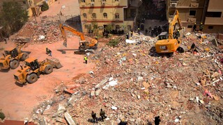Αίγυπτος: Κατέρρευσε δεκαώροφο κτήριο στο Κάιρο - Οκτώ νεκροί - 29 τραυματίες