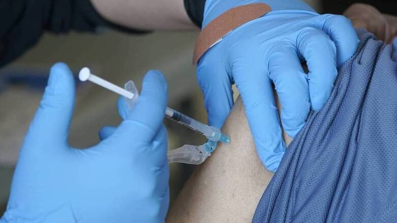 Κορωνοϊός: Ο ΠΟΥ επικρίνει τους «απαράδεκτα» αργούς ρυθμούς του εμβολιασμού στην Ευρώπη