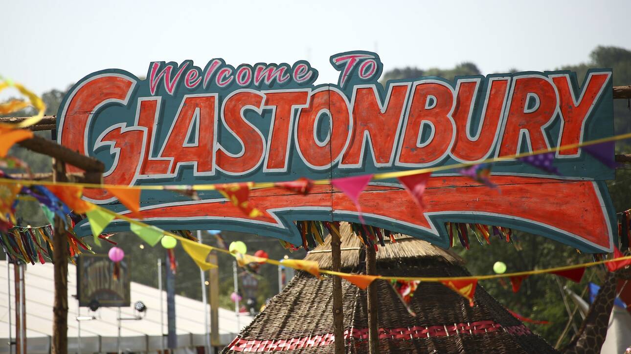 Glastonbury: Σε live streaming το φετινό φεστιβάλ - Πέντε ώρες διάρκεια και πολλά μεγάλα ονόματα