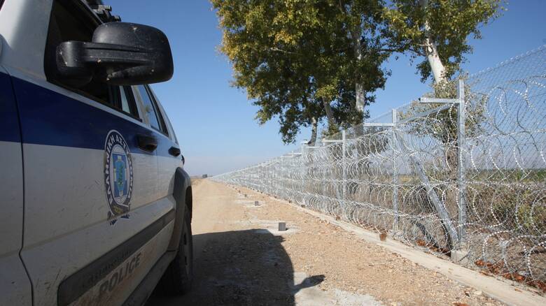 Έβρος: Σύλληψη άνδρα που μετέφερε παρανόμως μετανάστες από την Τουρκία στην Ελλάδα