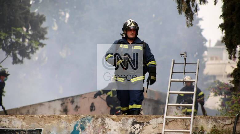 Φωτιά σε κτήριο στο Άλσος Καισαριανής