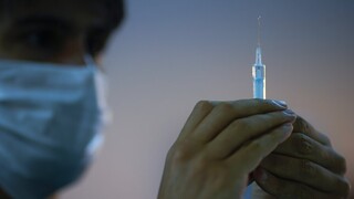Εμβολιασμός: Ποιες ομάδες λαμβάνουν τη «σκυτάλη» αυτή την εβδομάδα