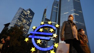 Η ΕΚΤ εντόπισε 5.000 αδυναμίες σε 200 επιθεωρήσεις σε 65 σημαντικές τράπεζες