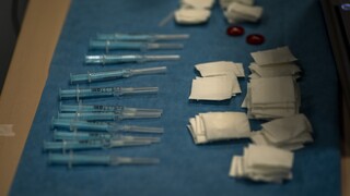 Οι ειδικοί στις θρομβώσεις αίματος επιμένουν ότι πρέπει όλοι να κάνουν το εμβόλιο- Και εξηγούν γιατί