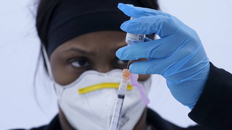Εμβόλιο Moderna: Ενισχύονται οι ικανότητες παραγωγής, έως και 3 δισ. δόσεις το 2022