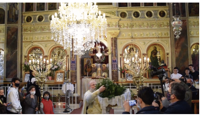 Χίος: Έκανε την πρώτη Ανάσταση ο «ιπτάμενος» ιερέας