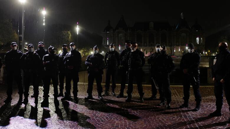 Γαλλία: Επέμβαση της αστυνομίας σε παράνομο πάρτι με 400 καλεσμένους