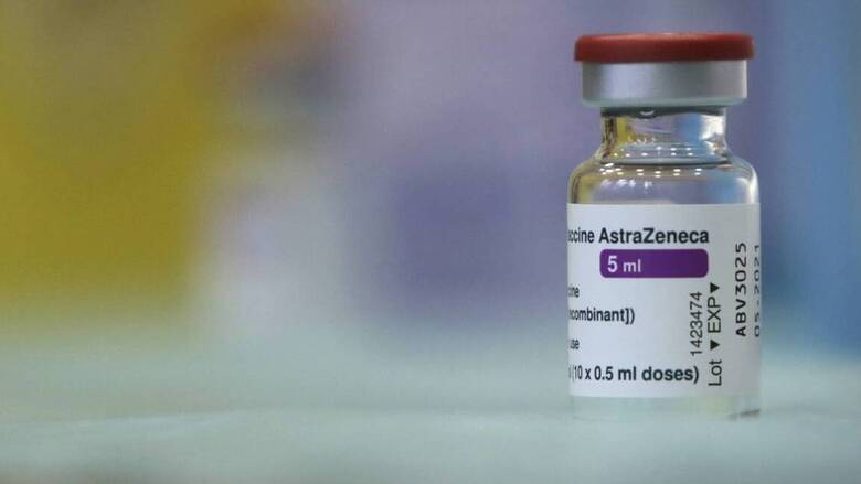 Καναδάς: Η Αλμπέρτα επιβεβαίωσε τον πρώτο θάνατο που συνδέεται με το εμβόλιο AstraZeneca