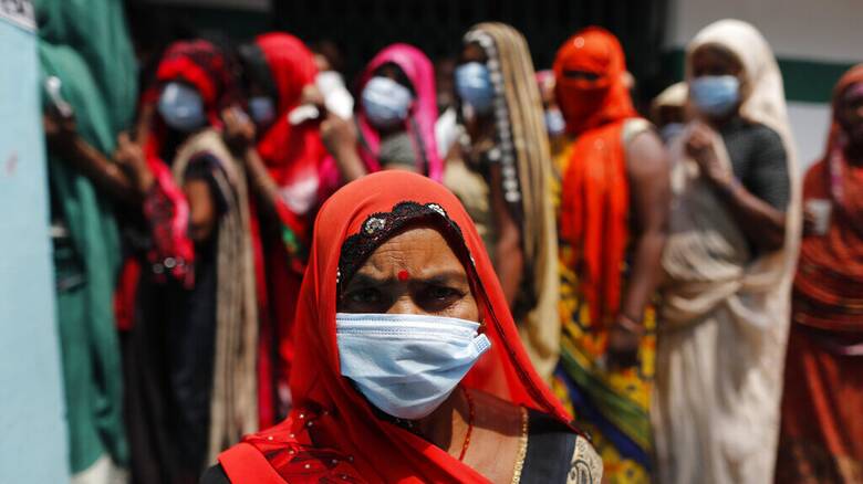 Ινδία: 4.120 οι νεκροί σε ένα 24ωρο - Φονικό το δεύτερο κύμα της πανδημίας