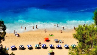 «Πρεμιέρα» για τον Τουρισμό την Παρασκευή: Πώς θα υποδεχτεί η Ελλάδα τους τουρίστες