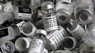 Ευρωπαϊκός Οργανισμός Φαρμάκων: Το εμβόλιο της Pfizer αντέχει τελικά περισσότερο στο ψυγείο