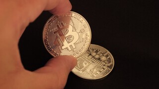 Στα 39.000 δολάρια κινείται σήμερα το Bitcoin
