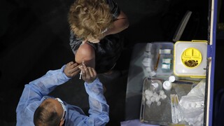 Θεμιστοκλέους: Σχεδόν 2 εκατ. πολίτες πλήρως εμβολιασμένοι - Τον Ιούλιο το «τείχος ανοσίας»