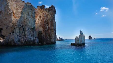 Daily Telegraph: Τα 15 ελληνικά νησιά που πρέπει να πάτε φέτος διακοπές