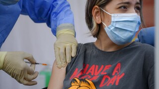 Εμβολιασμός παιδιών και εφήβων: Ποιες χώρες διεθνώς έχουν δώσει «πράσινο φως» - Η στάση της Ελλάδας