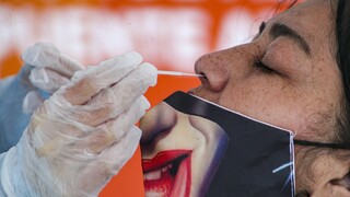 Κορωνοϊός - AstraZeneca: «Παγώνει» τη δεύτερη δόση του εμβολίου η Χιλή