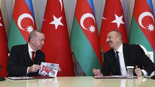 Ερντογάν: Στο Ναγκόρνο Καραμπάχ με τον «αδελφό» Αλίεφ μετά τη σύνοδο του ΝΑΤΟ
