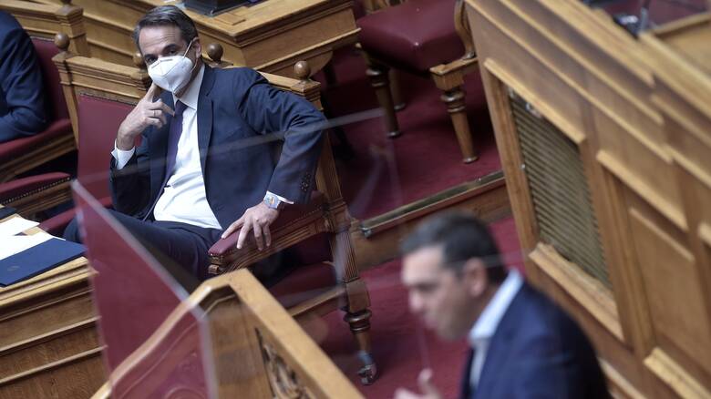 Εργασιακό νομοσχέδιο: Ατάκες-«δηλητήριο» αντάλλαξαν οι πολιτικοί αρχηγοί στη Βουλή