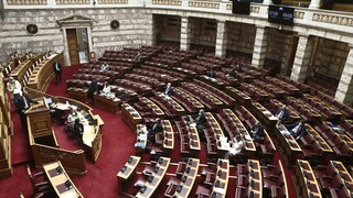 Live - Βουλή: Η ονομαστική ψηφοφορία για το εργασιακό νομοσχέδιο