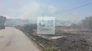 Φωτιά σε βυτιοφόρο στον Ασπρόπυργο: Οι πρώτες εικόνες από την περιοχή, έκτακτη ειδοποίηση από το 112