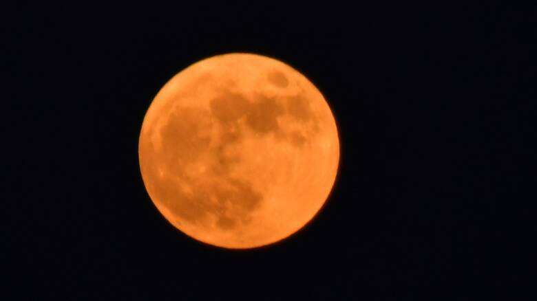 Υπερπανσέληνος: Μαγικές στιγμές από το «Φεγγάρι της Φράουλας» - CNN.gr