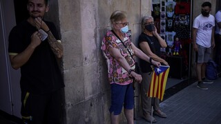 Κορωνοϊός: Η Καταλονία αποφάσισε να επαναφέρει τα περιοριστικά μέτρα