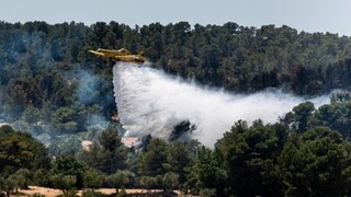 Ισπανία: Πυρκαγιά κατακαίει φυσικό πάρκο στην Καταλονία, εκατοντάδες εγκατέλειψαν τα σπίτια τους