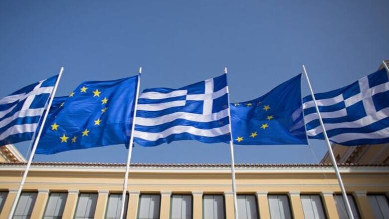 Υπεγράφη η συμφωνία χρηματοδότησης της Ελλάδας από την ΕΕ - «Κλείδωσαν» 13, 5 δισ. ευρώ