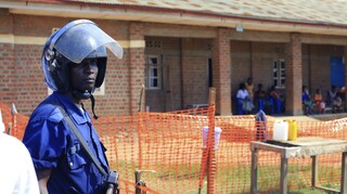 Κονγκό: Αστυνομικός σκότωσε φοιτητή επειδή δεν φορούσε μάσκα