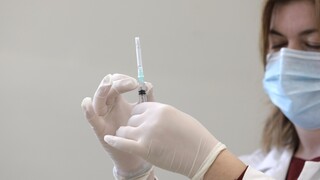 Κορωνοϊός -  Έκκληση Παγώνη: Εμβολιαστείτε, έρχεται δύσκολος χειμώνας