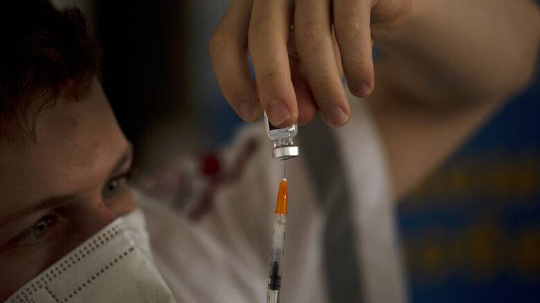Κορωνοϊός: Έκκληση από τον επικεφαλής του ΠΟΥ για μορατόριουμ στις «αναμνηστικές» δόσεις εμβολίων