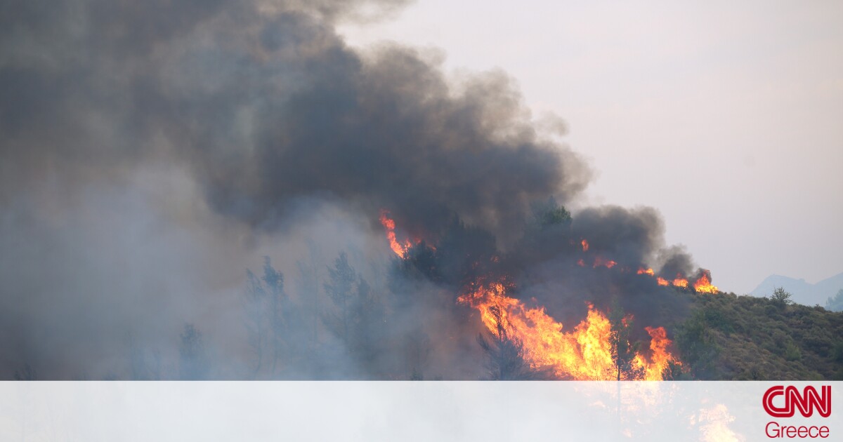 Φωτιά στο Ηράκλειο Κρήτης - CNN.gr