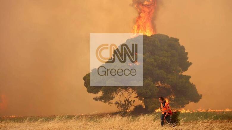 Φωτιές Αττική: Το πύρινο μέτωπο απειλεί Βαρυμπόμπη, Θρακομακεδόνες, Άγιο Στέφανο