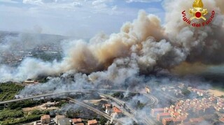 Ιταλία: Καίγονται ελληνόφωνα χωριά στην Καλαβρία - Κινητοποιείται η Πολιτική Προστασία