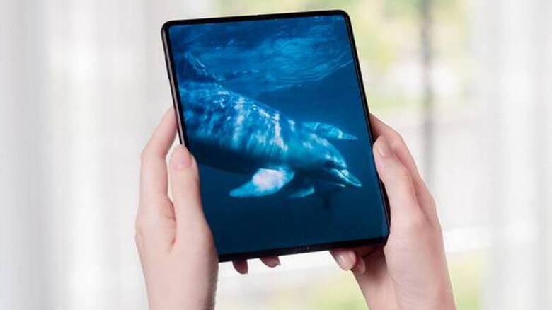Η Samsung επιδιώκει να κάνει πιο προσιτά τα foldable smartphones