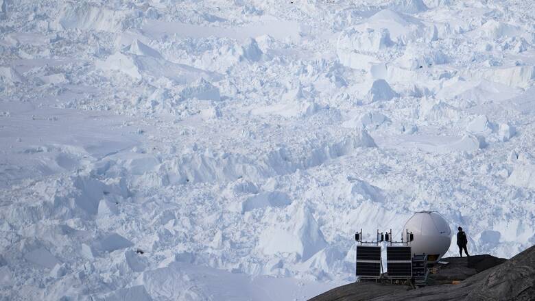 Έπεσε βροχή και όχι χιόνι για πρώτη φορά στην κορυφή της Γροιλανδίας