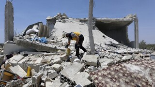 Συρία: Συνεχείς βομβαρδισμοί στην Ιντλίμπ  - Νεκρά οχτώ παιδιά και μία γυναίκα