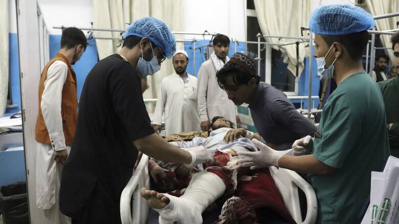 Επίθεση στη Καμπούλ: Περισσότεροι από 100 νεκροί - Καμία παράταση στην προθεσμία της 31ης Αυγούστου