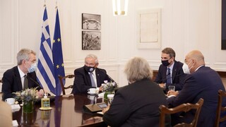 Στην Ελλάδα σήμερα οι Αμερικανοί γερουσιαστές Μέρφι και Όσοφ - Συνάντηση με Μητσοτάκη - Δένδια