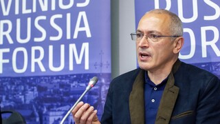 DW - Χοντορκόφσκι: «Το καθεστώς Πούτιν ενισχύεται μέσω του διαλόγου»