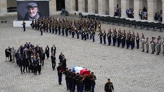 Ζαν - Πολ Μπελμοντό: Η Γαλλία τιμά τον αγαπημένο της «Μπεμπέλ»