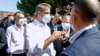 Μητσοτάκης: «Η Θεσσαλονίκη ξαναβρίσκει τους ρυθμούς της» - Έκκληση στους πολίτες να εμβολιαστούν