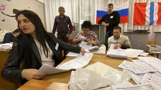 Ρωσία - Εκλογές: Οι κομμουνιστές επιστρέφουν στη Ρωσία - Χάνει δύναμη το κυβερνών κόμμα